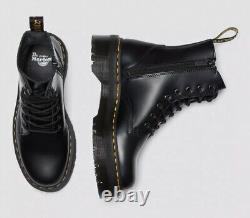 Dr. Marten's Jadon Smooth Leather Platform Boot Women (Sz 7) / Men (Sz 6)