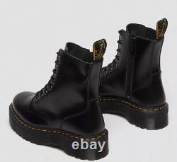 Dr. Marten's Jadon Smooth Leather Platform Boot Women (Sz 7) / Men (Sz 6)