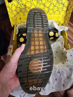 Dr. Martens 1460 SMILEY Smooth Leather Black Yellow Boot Mens 11 Womens 12 UK 10