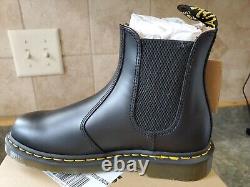 Dr. Martens 2976 ys Yellow Stitch Pull-On Chelsea Boot sz 7m or 8w