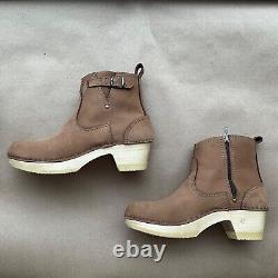 No. 6 Nubuck Leather Buckle Clog Boot Mid Heel Honey (41) RP$395