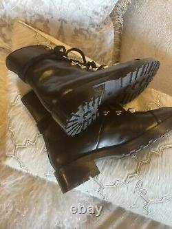 Stuart Weitzman Kolby Combat Boots Black Leather W Gold Chain Hardware 4.5 Eu 35